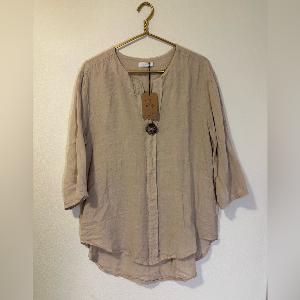 NWT Italian Linen Top